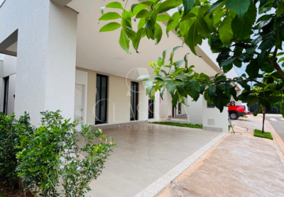 Locação – Casa Condomínio Supreme Locação – Casa Condomínio Supreme